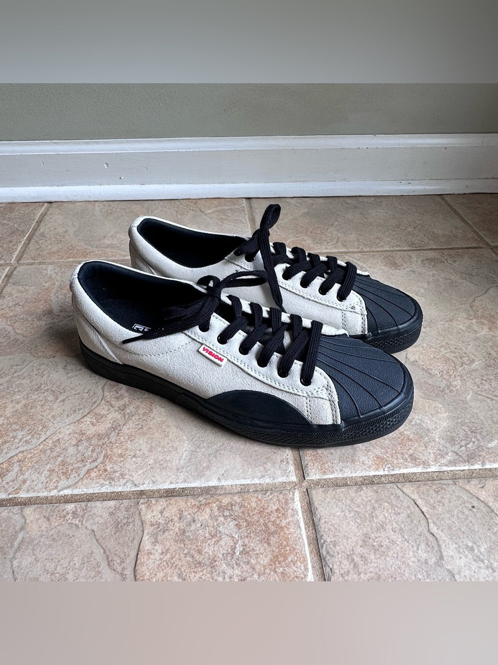 NEW Vision Street Wear White Black Suede Skate Shoes Sneakers Low Top